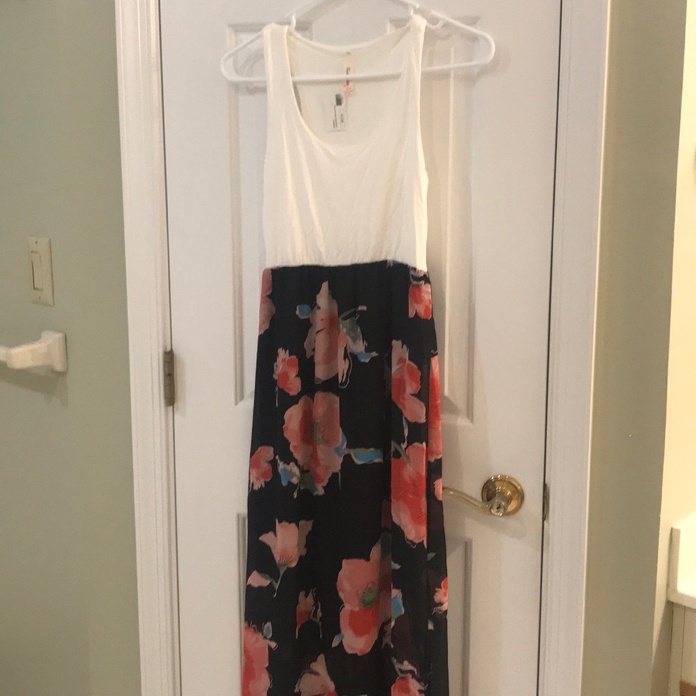 NWT Floral maxi dress